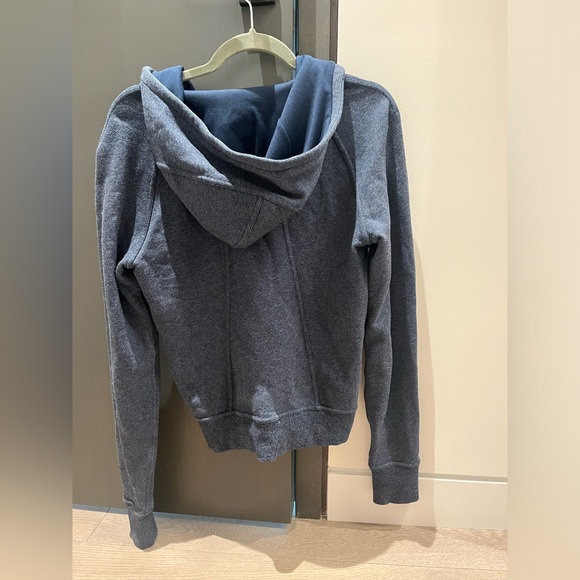 Lululemon Sweater - Picture 3 of 4